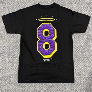 Kobe Shirt "8" MEDIUM